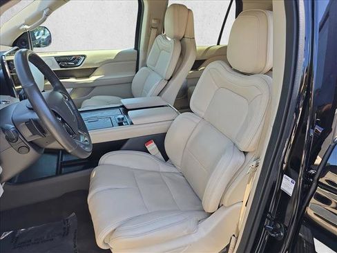 Used 2019 Lincoln Navigator Reserve w/ Cargo Package AWD/4WD image 15