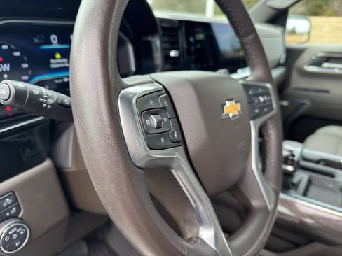 Used 2023 Chevrolet Silverado 1500 LTZ image 16
