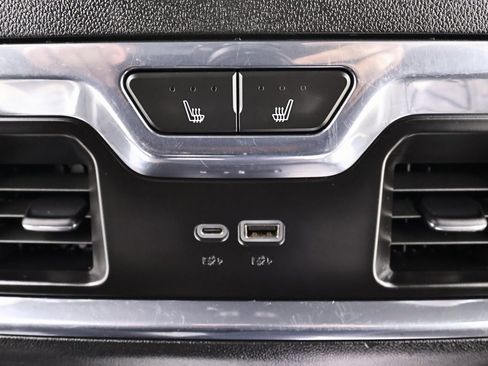 Used 2024 GMC Sierra 3500 Denali Ultimate image 16