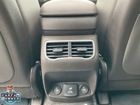 Used 2023 Hyundai Santa Fe Limited AWD/4WD image 34