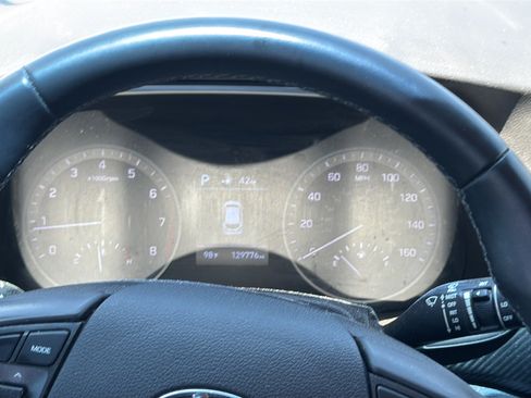 Used 2020 Hyundai Tucson Sport FWD image 29