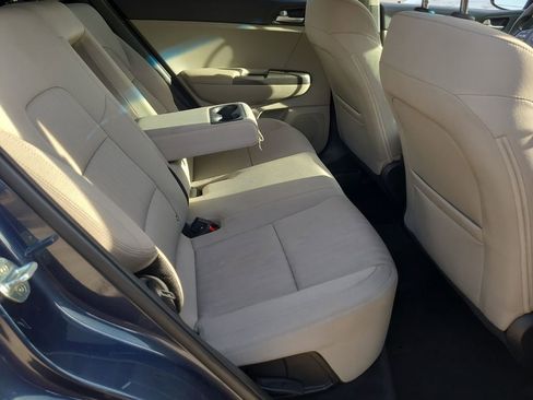 Used 2022 Kia Sportage LX image 18