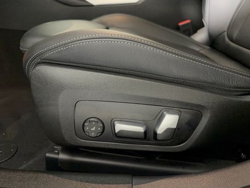 Used 2023 BMW 330i Sedan w/ Driving Assistance Package RWD image 16
