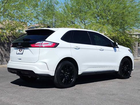 Used 2022 Ford Edge ST-Line w/ Class II Trailer Tow Package AWD/4WD image 8