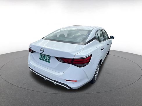 Used 2025 Nissan Sentra S image 6