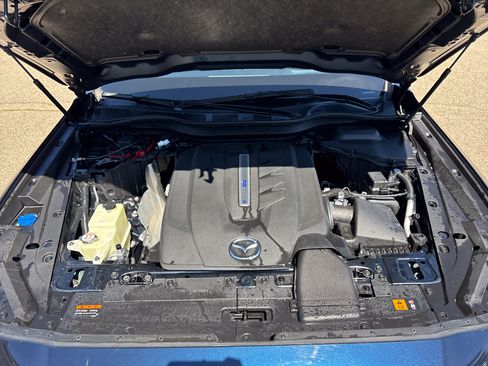 Used 2024 MAZDA CX-90 Plug-In Hybrid w/ Premium Pkg AWD/4WD image 14