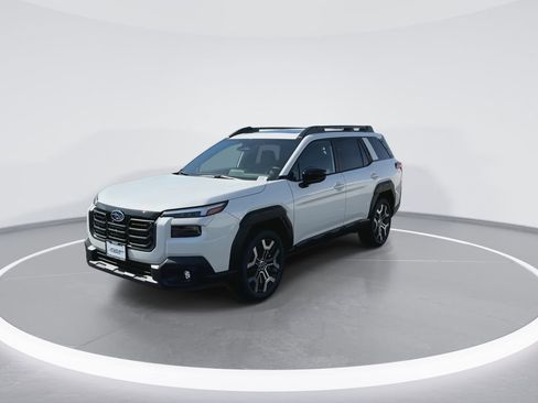 New 2026 Subaru Outback Touring XT image 3