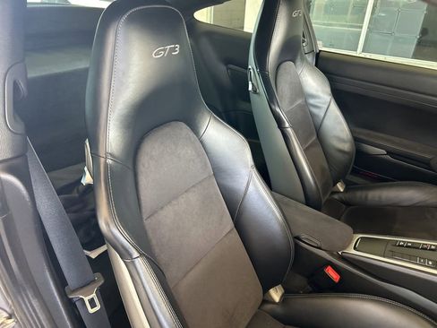 Used 2015 Porsche 911 GT3 image 19