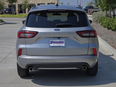 Used 2023 Ford Escape ST-Line image 7