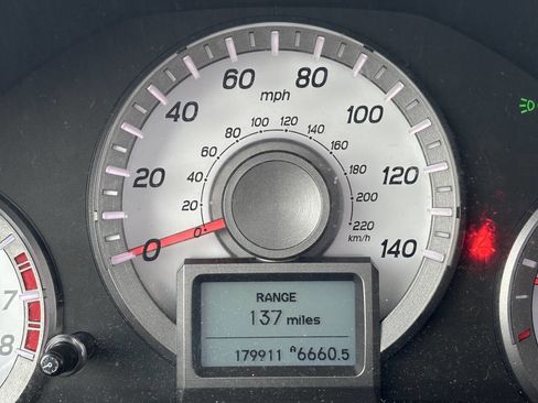 Used 2012 Honda Pilot Touring image 17