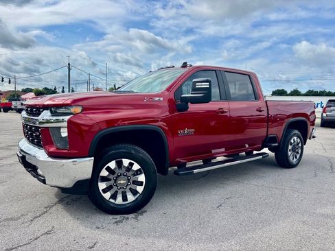 Used 2021 Chevrolet Silverado 2500 LT w/ Texas Edition AWD/4WD image 3