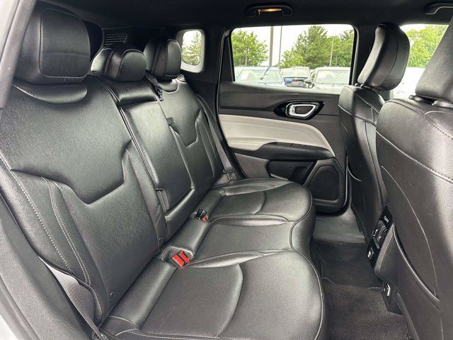 Used 2025 Jeep Compass Limited AWD/4WD image 11