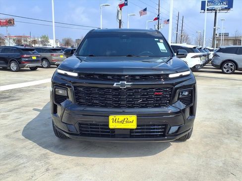 Used 2024 Chevrolet Traverse RS image 5