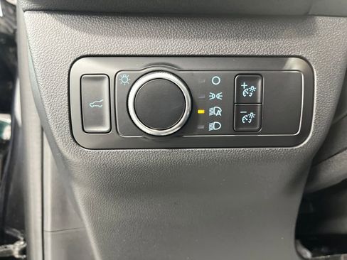 Used 2023 Ford Escape ST-Line w/ Tech Pack #1 AWD/4WD image 32
