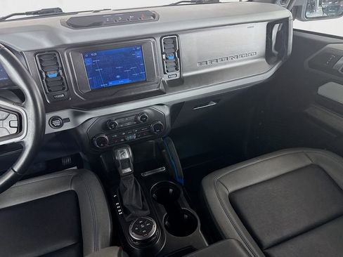 Used 2021 Ford Bronco Black Diamond image 26