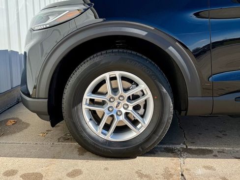 New 2026 Ford Explorer Active image 36