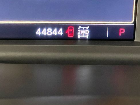 Used 2023 Chevrolet Tahoe LS image 30