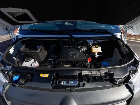 Used 2025 Mercedes-Benz Sprinter 2500 image 28