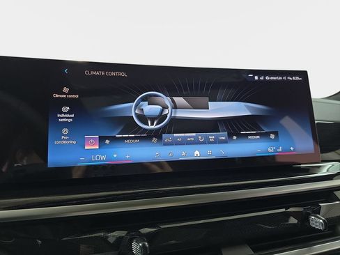 New 2027 BMW X7 xDrive40i w/ M Sport Package AWD/4WD image 22