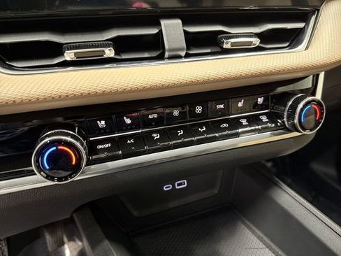 New 2026 Chevrolet Equinox ACTIV w/ Convenience Package III image 31