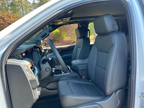 New 2026 GMC Yukon Denali w/ Sun & Power Step Package AWD/4WD image 37