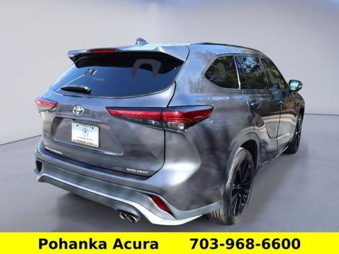 Used 2023 Toyota Highlander XSE AWD/4WD image 7