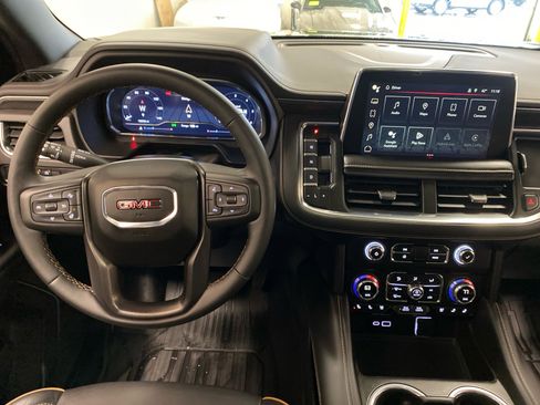 Used 2024 GMC Yukon XL AT4 w/ Technology Package image 13