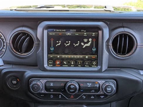 Used 2023 Jeep Gladiator Overland AWD/4WD image 27