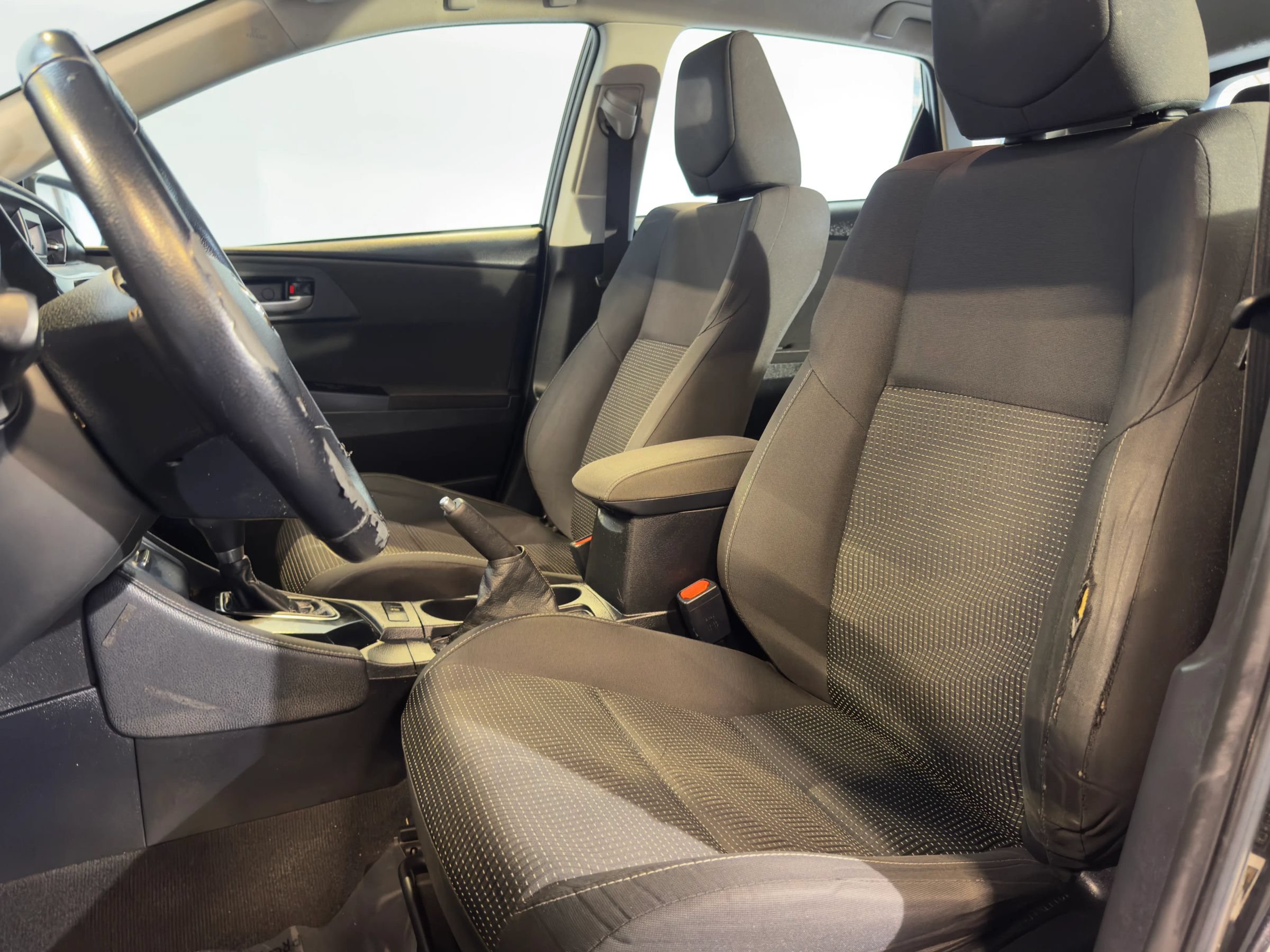 Used 2017 Toyota Corolla iM w/ All-Weather Mat Package FWD image 10