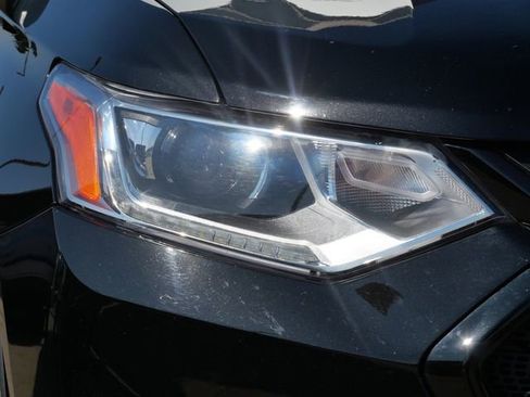 Used 2020 Chevrolet Traverse LT w/ LPO, Blackout Package image 10