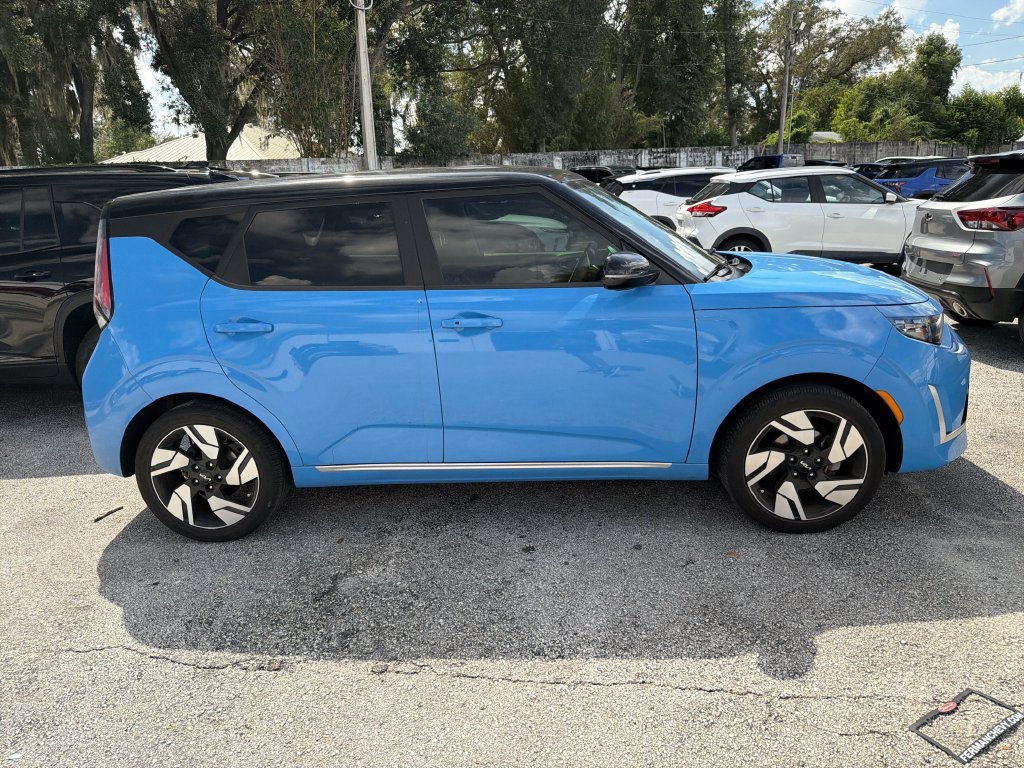 Certified 2024 Kia Soul GT-Line FWD image 4