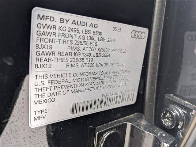 Used 2025 Audi Q5 Premium w/ Convenience Package AWD/4WD image 21