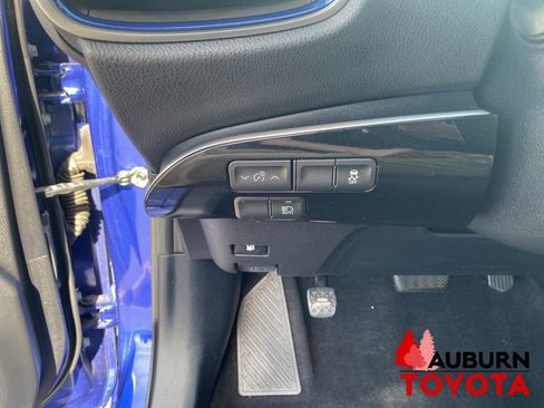 Used 2016 Toyota Prius Four Touring FWD image 30