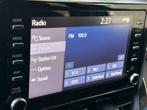 Used 2020 Toyota Corolla SE w/ Carpet Mat Package (TMS) FWD image 19