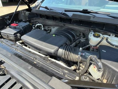 Used 2023 Chevrolet Silverado 1500 High Country w/ Technology Package AWD/4WD image 34