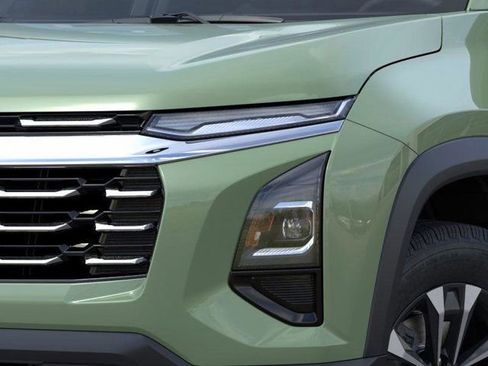 New 2026 Chevrolet Equinox LT w/ Convenience Package II image 12