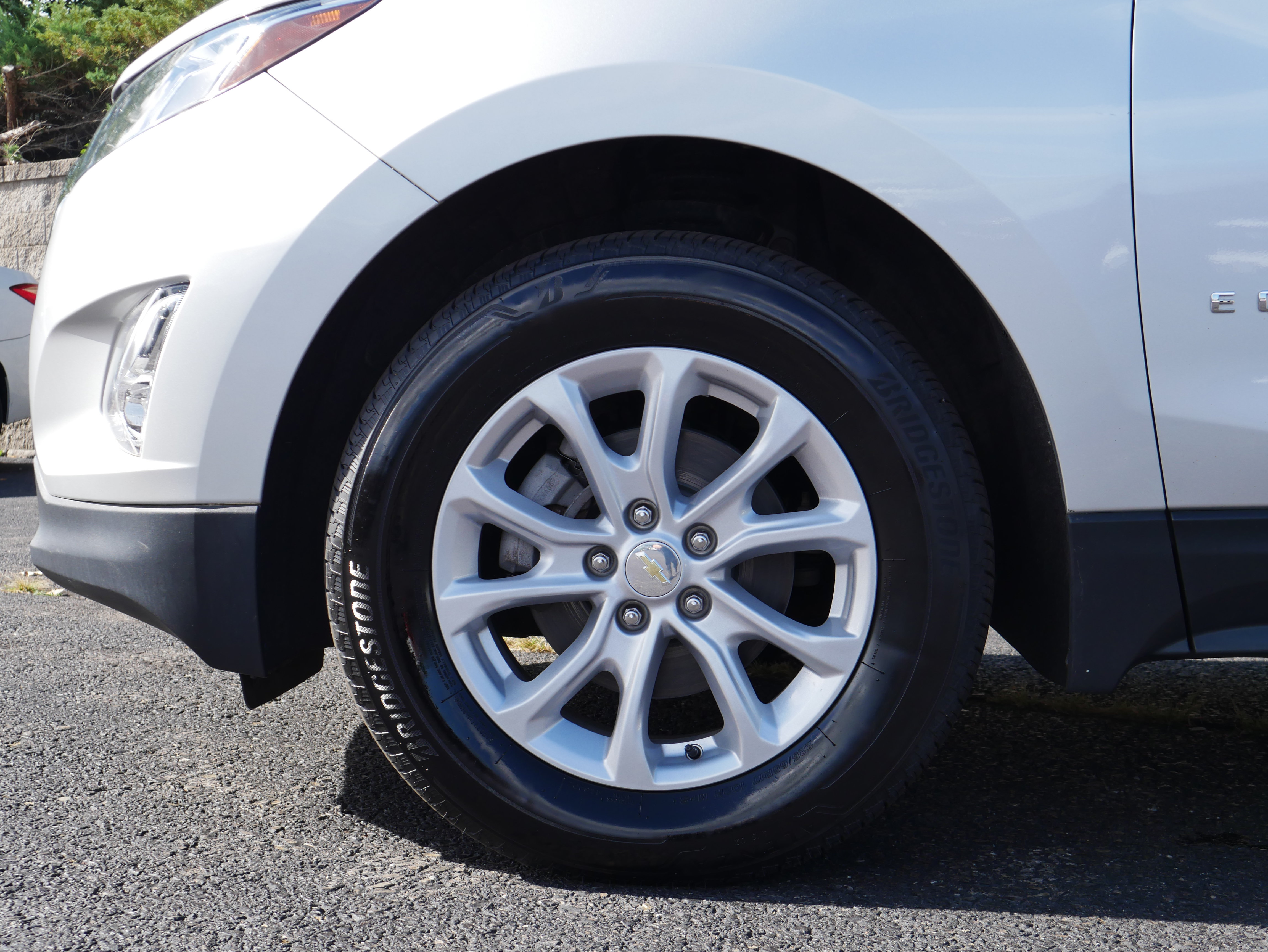 Used 2021 Chevrolet Equinox LS w/ LS Convenience Package AWD/4WD image 11