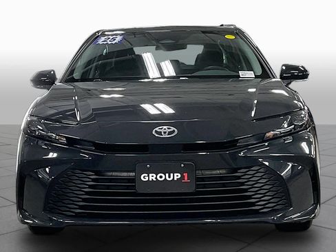 Used 2025 Toyota Camry LE AWD/4WD image 4
