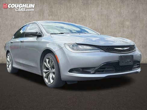 Used 2016 Chrysler 200 S w/ Comfort Group FWD image 1