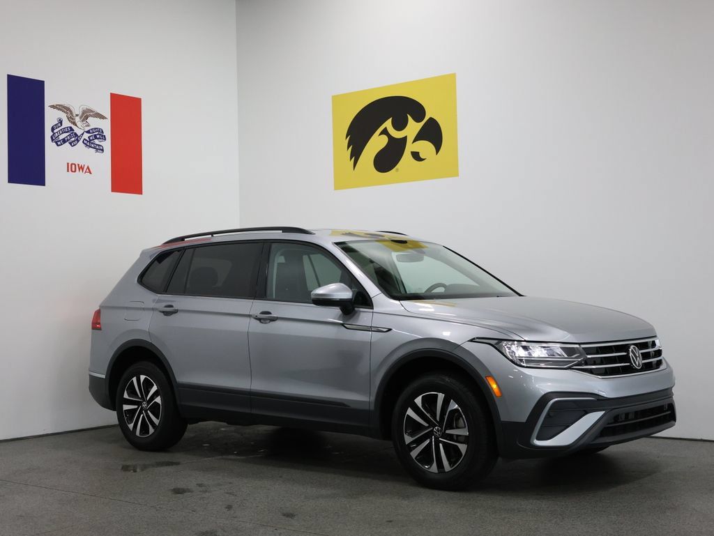 Certified 2023 Volkswagen Tiguan S AWD/4WD image 1