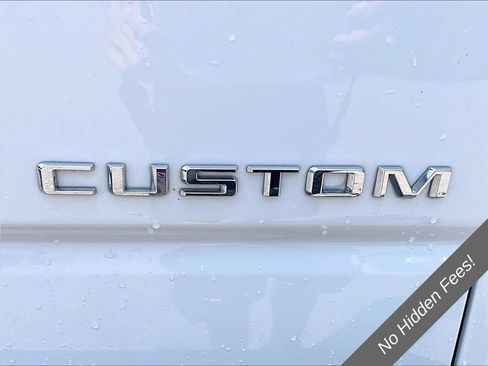 Used 2020 Chevrolet Silverado 1500 Custom w/ Custom Value Package AWD/4WD image 8