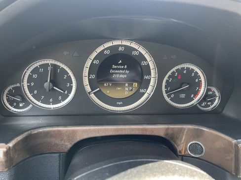 Used 2012 Mercedes-Benz E 350 4MATIC Sedan image 17