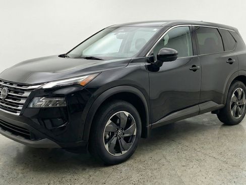 Used 2025 Nissan Rogue SV AWD/4WD image 3