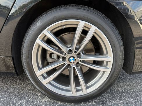 Used 2018 BMW 750i xDrive AWD/4WD image 16