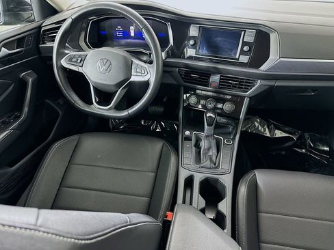 Used 2024 Volkswagen Jetta SE image 17
