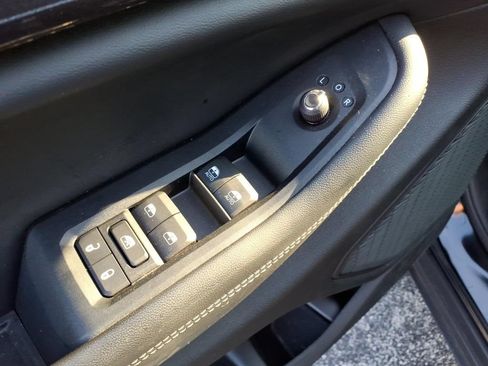 Certified 2023 Jeep Grand Cherokee Laredo AWD/4WD image 7