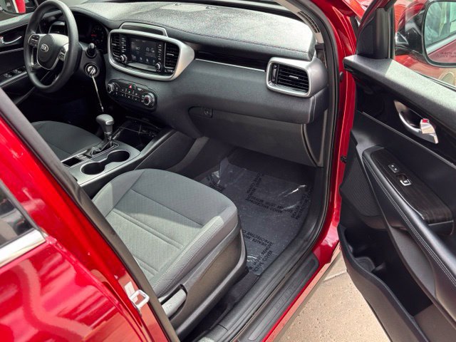 Used 2019 Kia Sorento FWD image 25