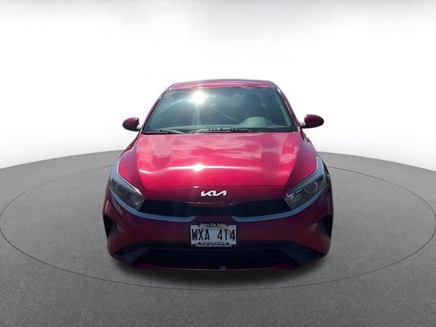 Used 2024 Kia Forte LXS FWD image 4