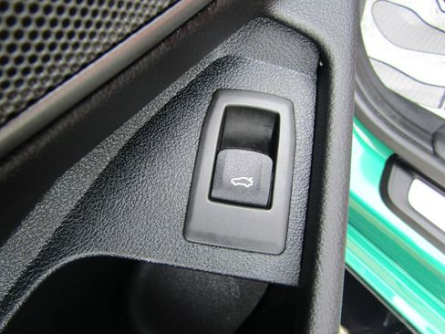 Used 2025 BMW M3 w/ M Carbon Exterior Package RWD image 42
