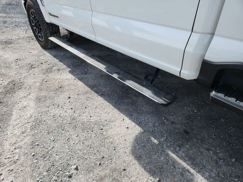 Used 2024 Ford F350 Platinum w/ FX4 Off-Road Package image 29